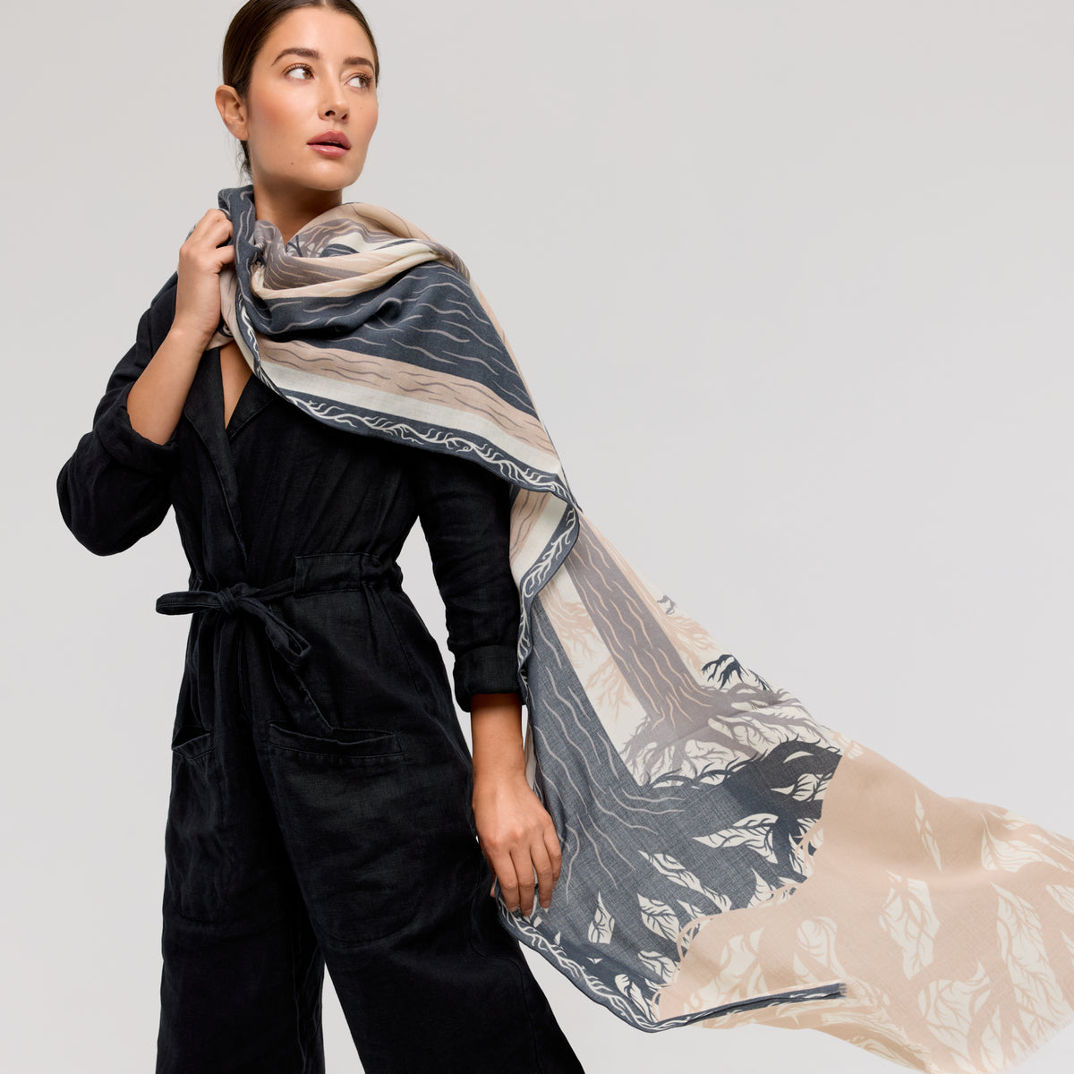 Foulard Ascot Jean Paul Gaultier - Laine Et Soie Gris - Occasion Très Bon état