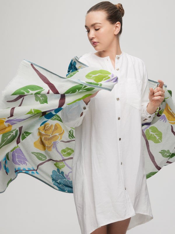 Foulard floral en coton vert et bleu - Le Baie-Mahault