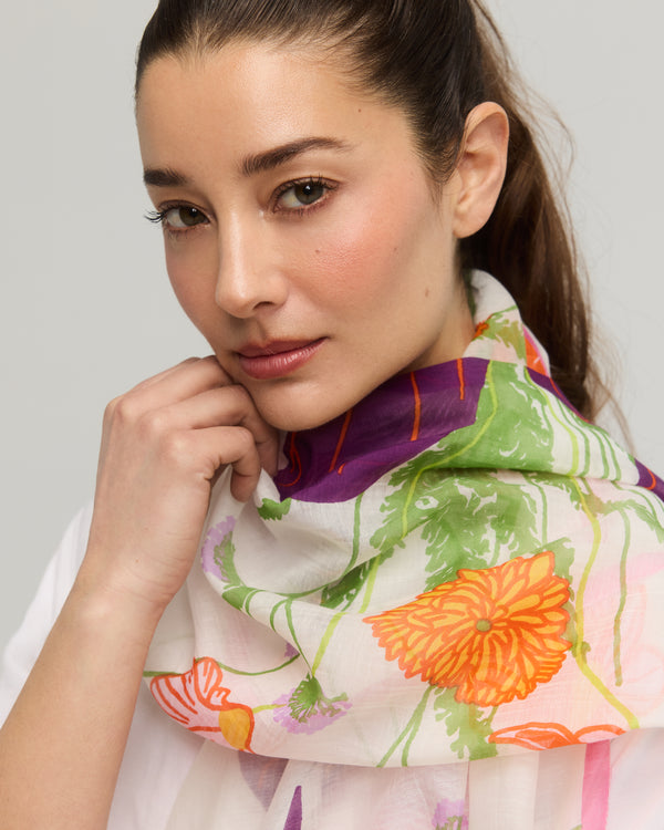 Detail of the orange and purple floral print on cotton silk, Princesse & Dragon Montréal