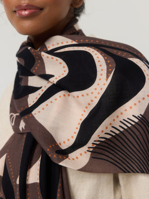  Écharpe d’hiver Canopée en laine mérinos brun, noir et beige
