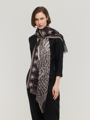Écharpe d’hiver brun et écru en laine mérinos à motif animalier