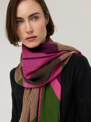Grande écharpe femme en laine mérinos rose et vert à motif graphique