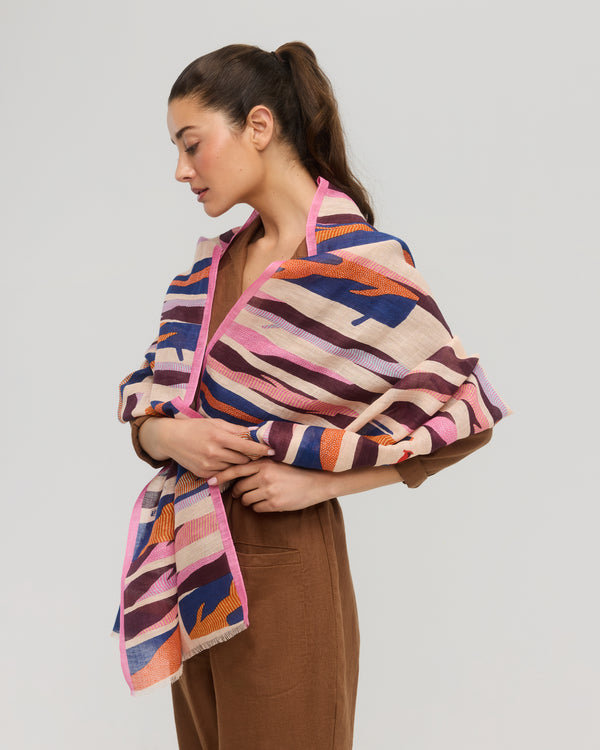 Multicolor graphic linen cotton scarf worn around the neck, Princesse & Dragon Montréal