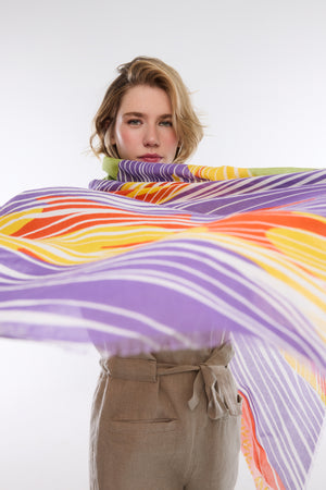 Foulard léger en coton à motif graphique jaune et violet, Princesse & Dragon Montréal