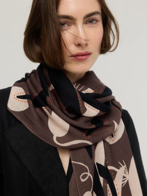Grande écharpe femme en laine mérinos brun et beige à motif graphique