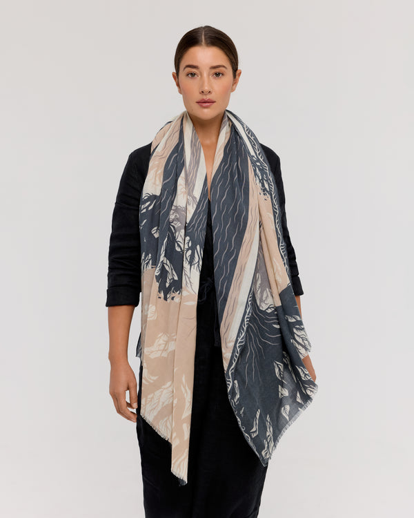 Soft and lightweight merino scarf in anthracite and beige, with a forest design. Handcrafted and perfect for cold weather.